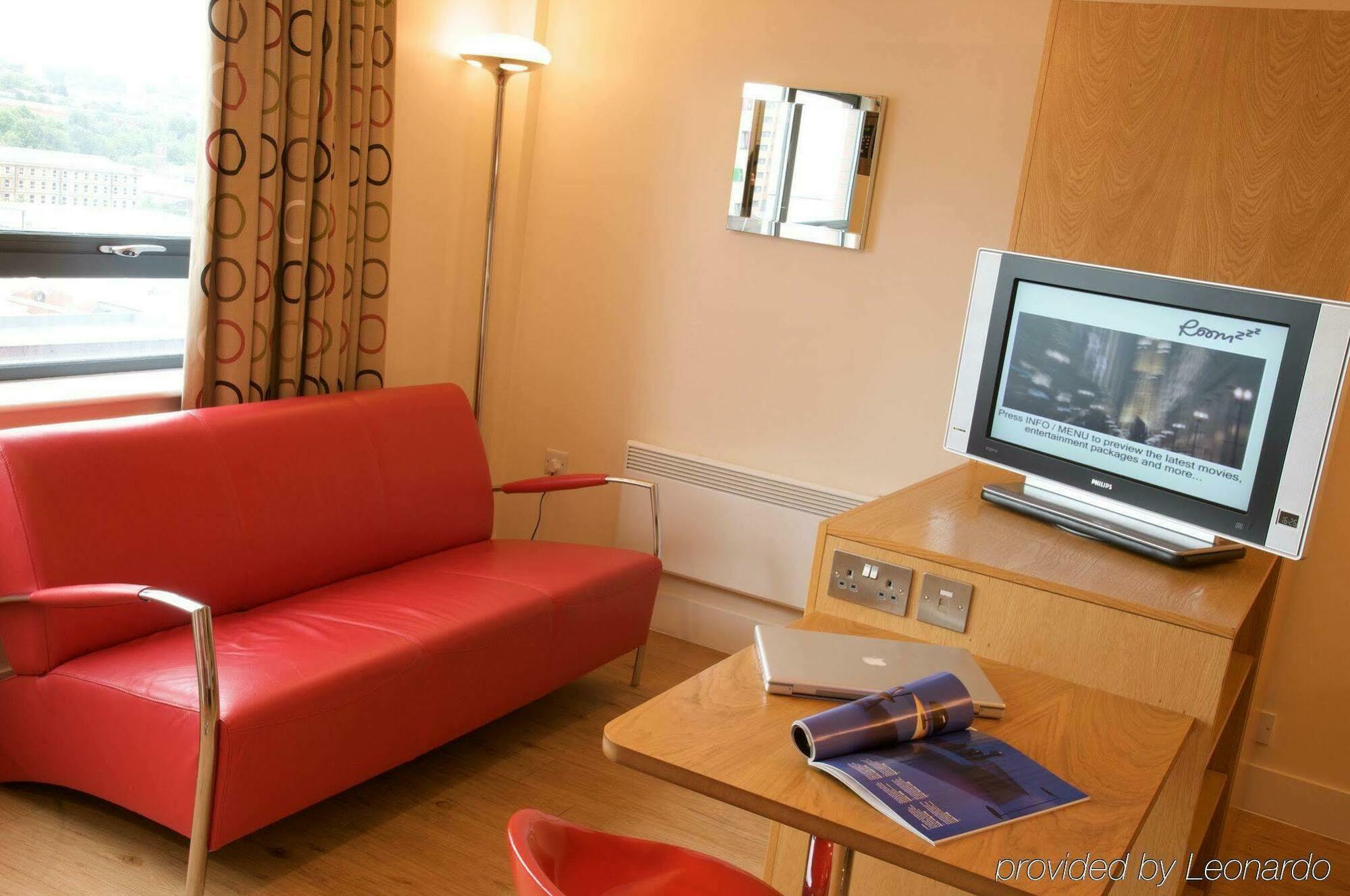 Roomzzz Leeds City West Zimmer foto